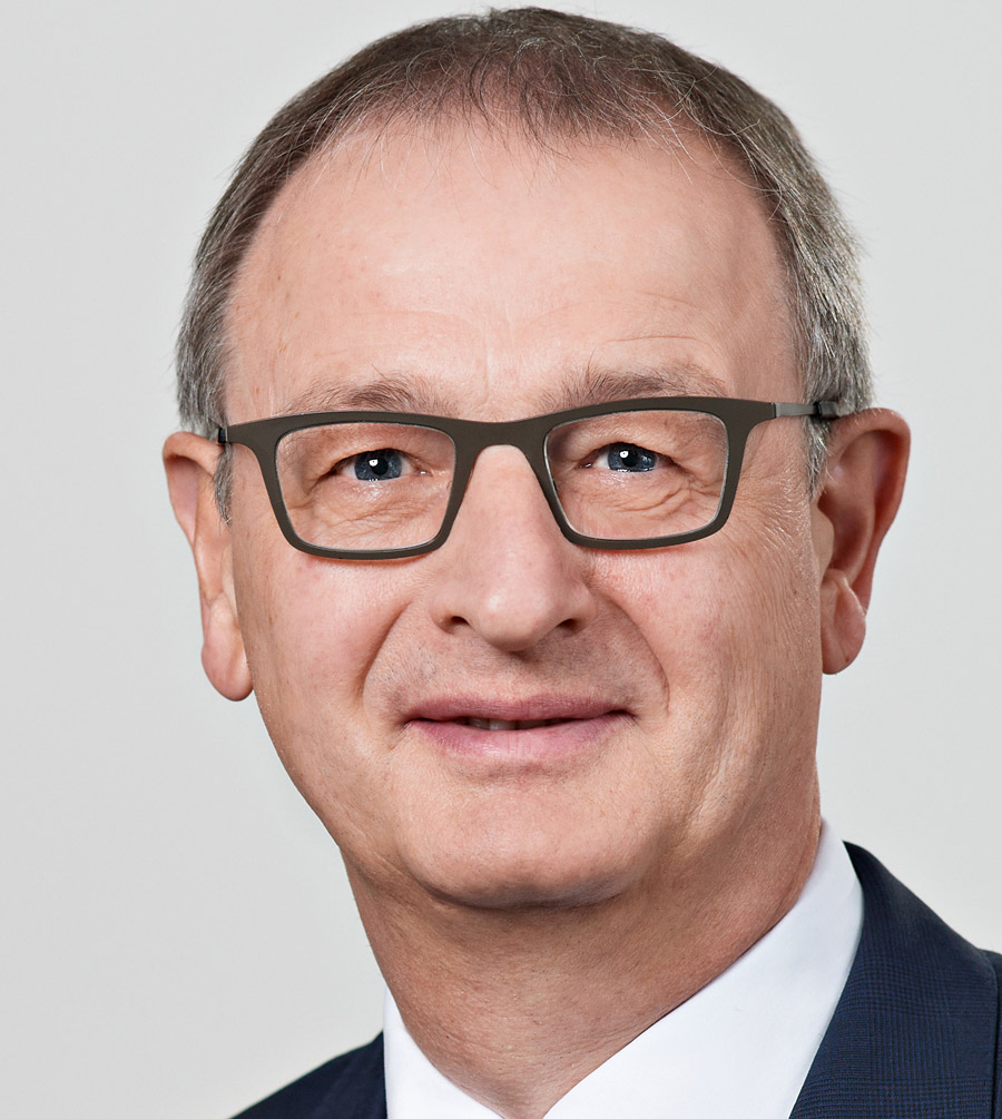 Dr Wilfried Schafer